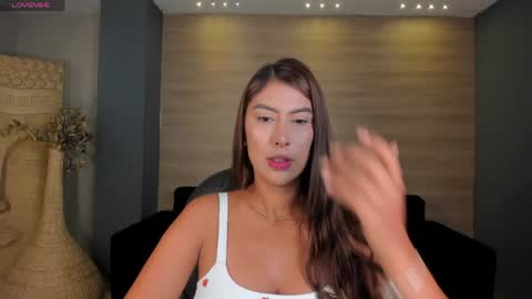 Ariana Dumont online show from 04/14/26, 11:05