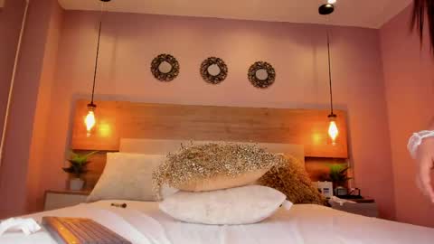 Ariana online show from 04/24/26, 06:43