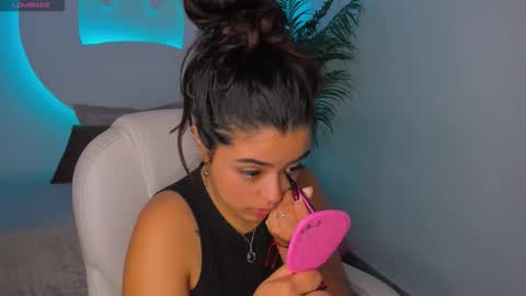 arianapierce online show from 10/22/25, 12:27