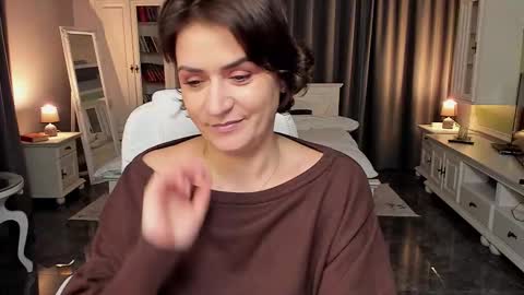 Snapshot of arianasage_ chatting on 02/09/26, 04:11 Ana online show from 02/09/26, 04:11