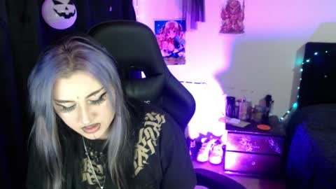 Snapshot of arianauwu666 chatting on 06/07/26, 12:04 help me 100 hands up my OF is Free online show from 06/07/26, 12:04