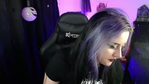 Snapshot of arianauwu666 chatting on 07/07/26, 10:14 help me 100 hands up my OF is Free online show from 07/07/26, 10:14
