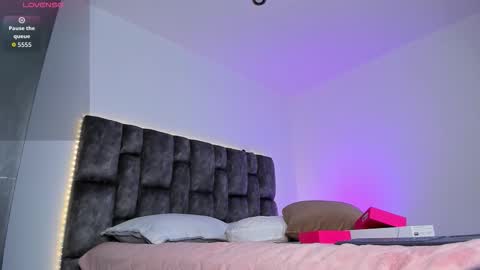 arianna_0 online show from 02/26/26, 12:48