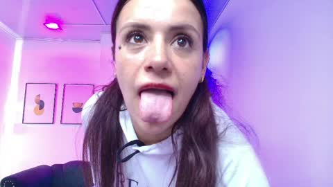 Snapshot of arianna_sweeet chatting on 05/17/26, 03:52 arianna_sweeet online show from 05/17/26, 03:52