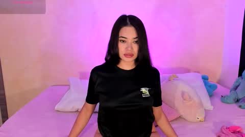 ariannacolins online show from 11/02/25, 09:06