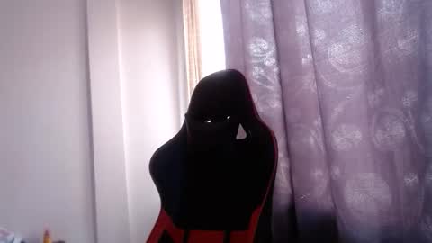 ariannaloovel online show from 10/30/25, 06:30