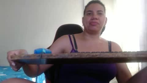 ariannaloovel online show from 11/14/25, 06:06