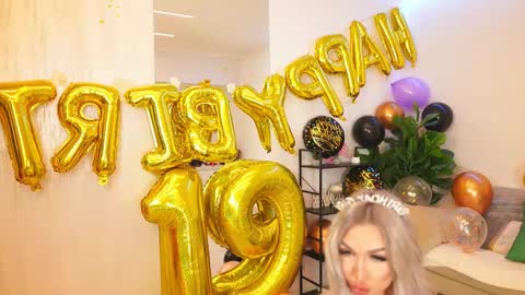 Arianna online show from 04/22/26, 08:17