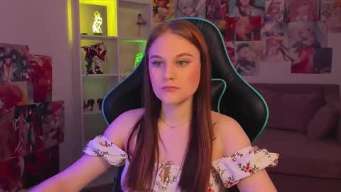 Snapshot of ariawell chatting on 09/15/25, 05:35 Aria online show from 09/15/25, 05:35