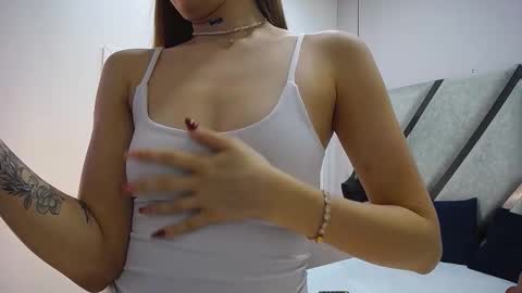 ariawillss online show from 12/20/25, 12:23