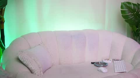  Aria  online show from 05/04/26, 09:55