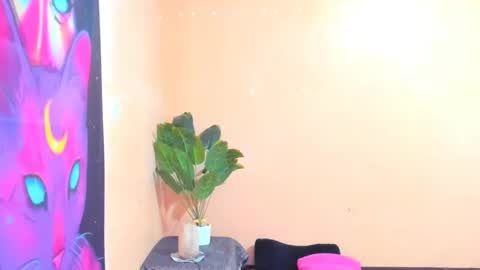 VAL online show from 02/18/25, 01:11