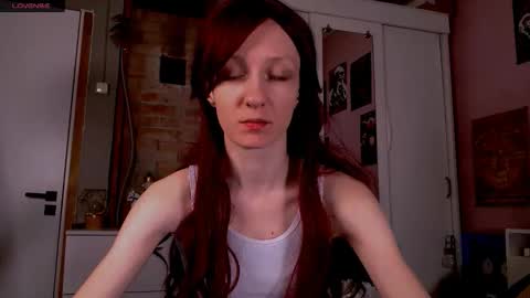 aribluush online show from 12/19/25, 11:01