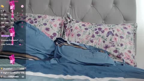 Snapshot of aribunnie chatting on 12/06/24, 04:25 Ari Bunnie online show from 12/06/24, 04:25