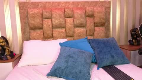 Ariel  online show from 04/16/26, 09:04