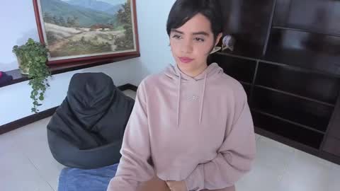 Ariel Pink Diamond online show from 02/18/25, 07:30