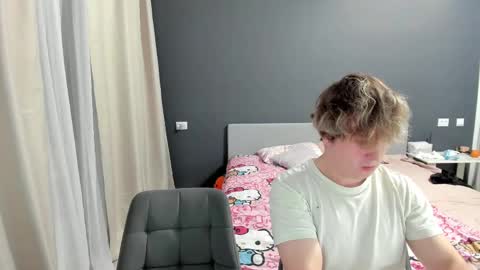 Ariel online show from 04/28/26, 09:20