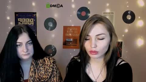 ariel_shadow online show from 11/23/25, 09:53