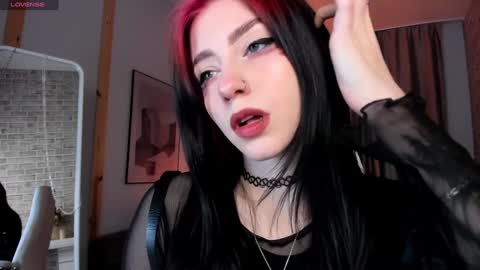 Ariel online show from 12/27/24, 02:33