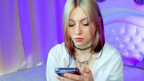 Snapshot of arielabradberry chatting on 02/08/26, 02:53 Ariel online show from 02/08/26, 02:53