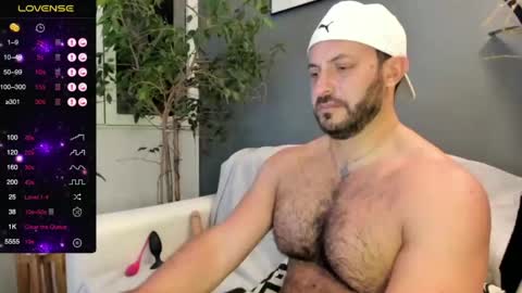 Ariel online show from 01/31/25, 02:48