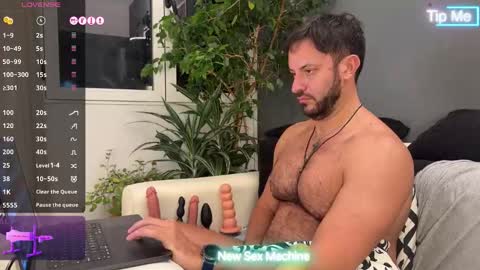 Ariel online show from 02/02/26, 02:43