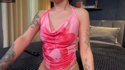 My name is Ariel and ITS MY FIRST DAY online show from 11/13/25, 07:40