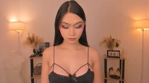 MIRA GREYSON online show from 02/09/26, 11:47