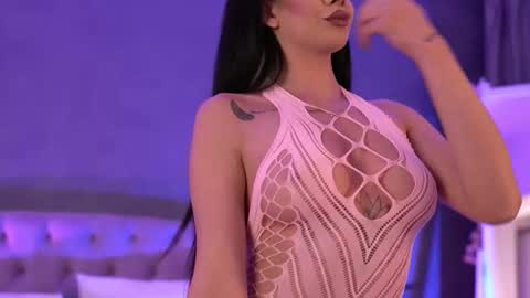 Ariell online show from 11/17/25, 06:24