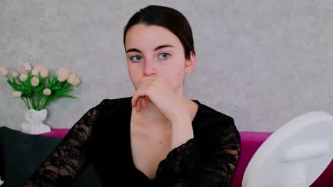 arielstonks_lovee online show from 09/29/25, 03:33