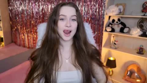 arielsykes online show from 04/16/26, 07:03