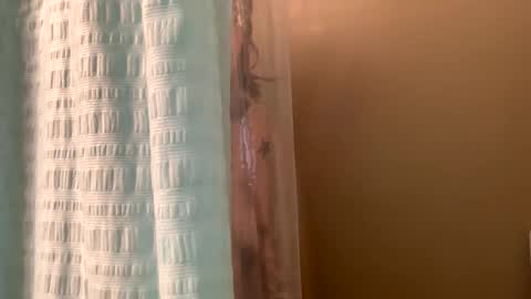 ariel  colin when hes here online show from 01/02/25, 01:40