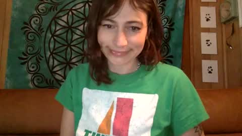 ariel  colin when hes here online show from 01/25/25, 01:52