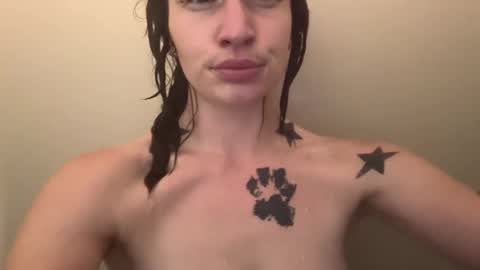 ariel  colin when hes here online show from 01/31/25, 04:27