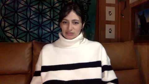 ariel  colin when hes here online show from 02/04/25, 02:17