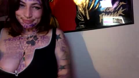 ariel  colin when hes here online show from 12/17/25, 04:40