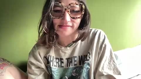 ariel  colin when hes here online show from 02/11/26, 06:24