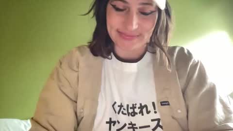 ariel  colin when hes here online show from 03/19/26, 04:33