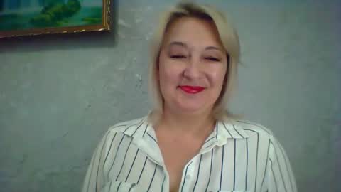Snapshot of arielxloveresss chatting on 06/01/26, 08:27 ArielXLoveresss online show from 06/01/26, 08:27