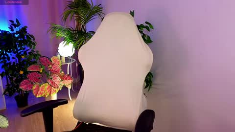 Adele online show from 04/08/26, 06:24