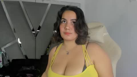 Snapshot of ariht chatting on 03/05/25, 05:07 ariht online show from 03/05/25, 05:07