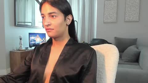 Snapshot of ariia1_ chatting on 05/15/26, 04:03 Aria online show from 05/15/26, 04:03