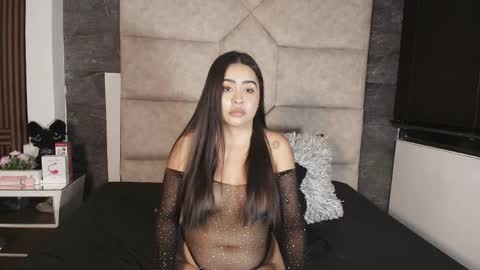 Snapshot of ariia_monroee chatting on 04/18/26, 01:31 ariia_monroee online show from 04/18/26, 01:31