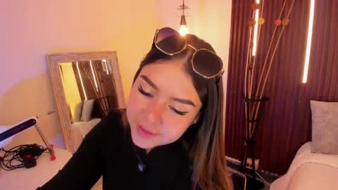  Arianna  online show from 04/16/26, 09:04