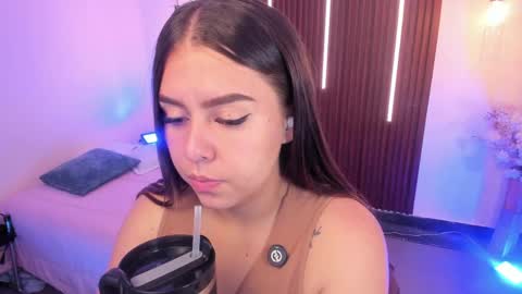 Snapshot of ariianabaker chatting on 05/15/26, 02:35 Arianna online show from 05/15/26, 02:35