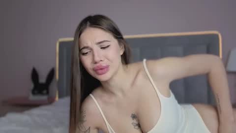 arimilas online show from 10/11/25, 08:35