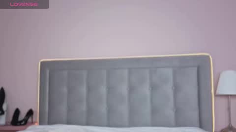 arimilas online show from 12/15/25, 08:40