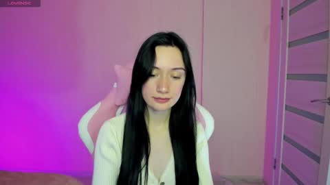 arina_meow19 online show from 10/08/25, 08:45