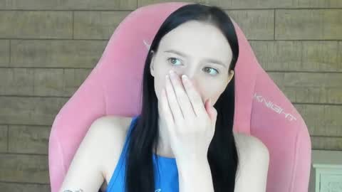 Snapshot of arinakubrick chatting on 04/17/26, 04:21 Arinakubrick online show from 04/17/26, 04:21