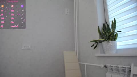 arinamir online show from 09/23/25, 01:30